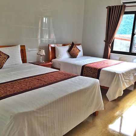 Sky Hotel 퐁냐 외부 사진